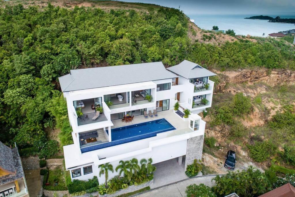 Villa View *