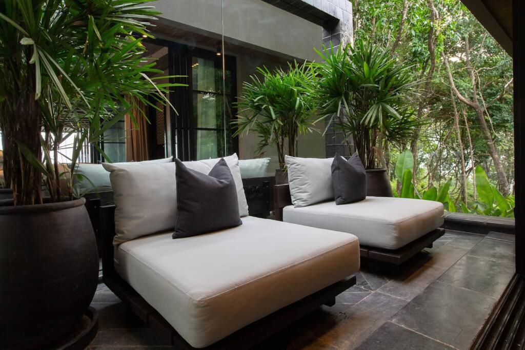 Saru Sea View Luxury Villa