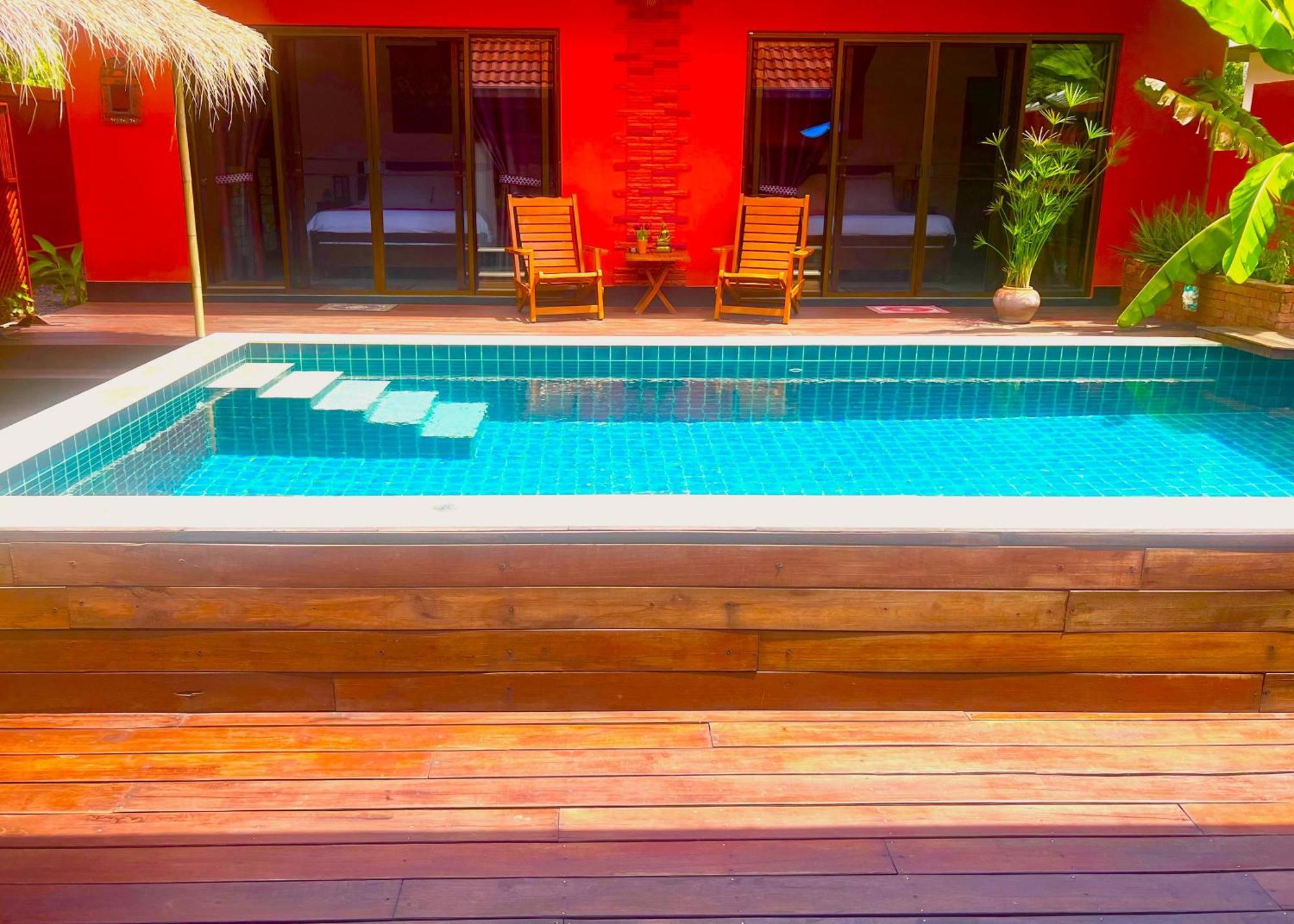 Jungle Pool *