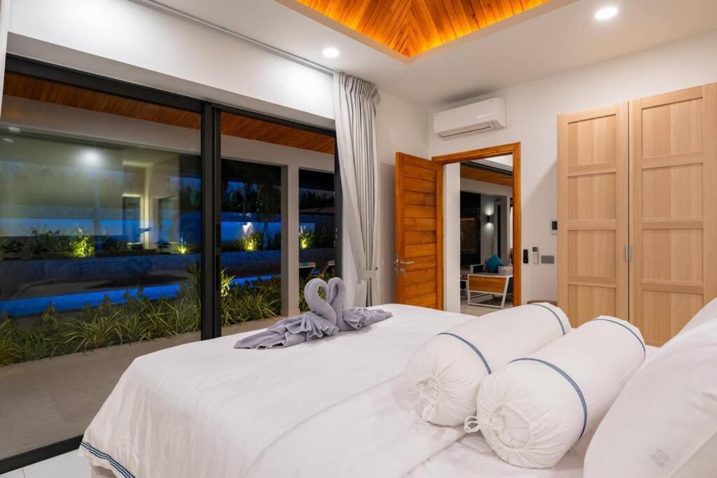 Luxury Balinese Private Pool Villa! Kbr12