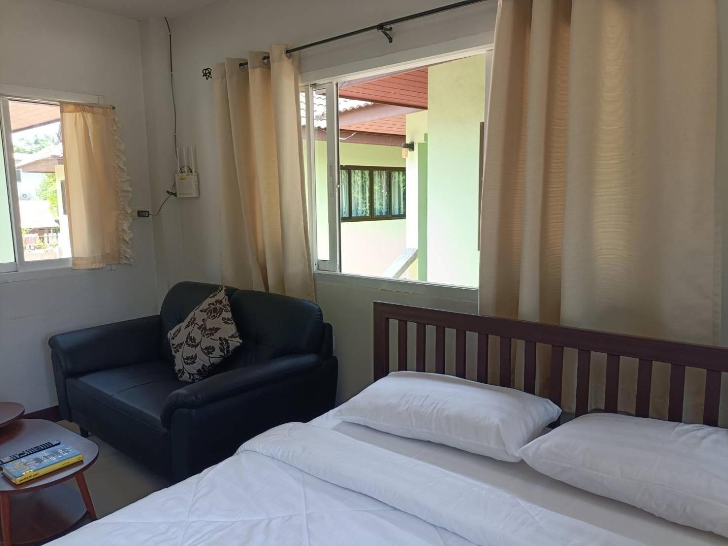 Wasin House One Bedroom - Maenum Holiday home *