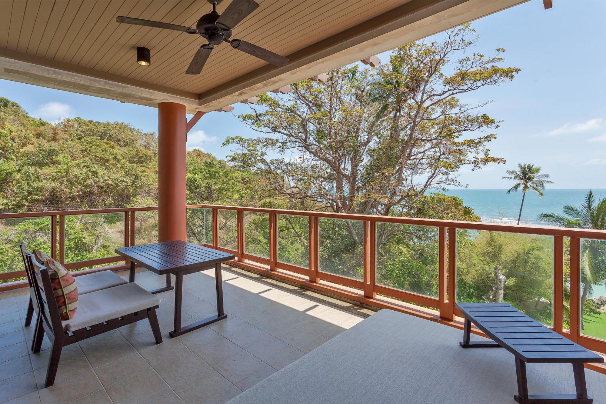 Shasa - Luxury Beachfront Appartement *