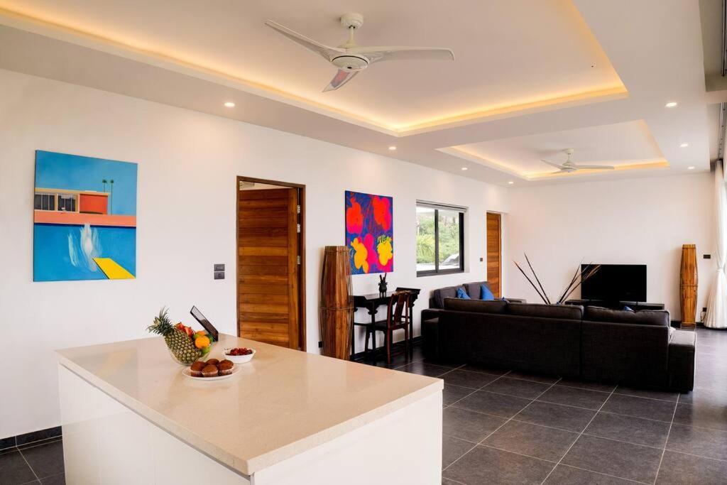 20% Off ! 1 Km From The Villa
