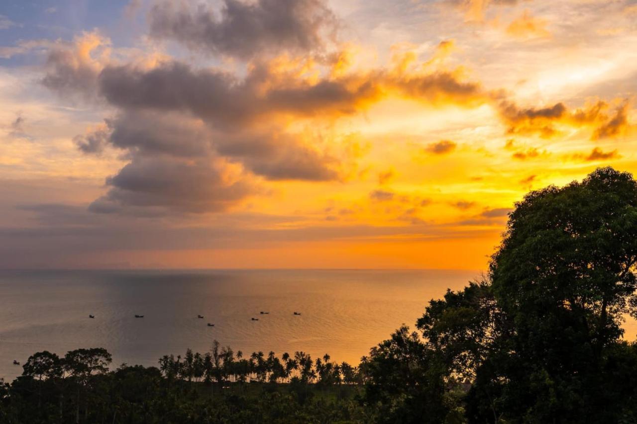 Eagles Nest 3br Pool With Great Seaview, Gym Koh Samui