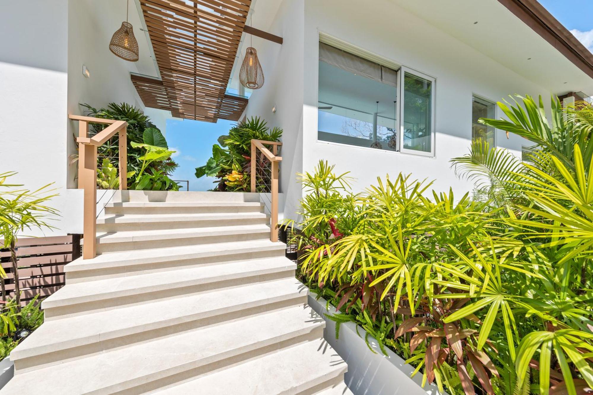 Azur Pacific Seaview Villa *