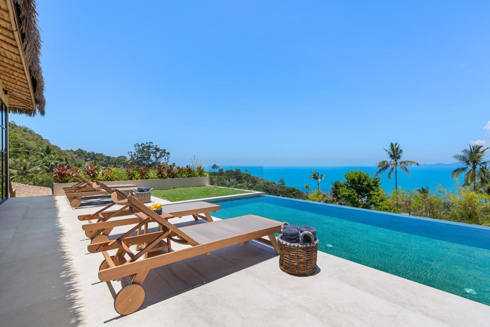 Wabi Sabi Tropical Seaview *