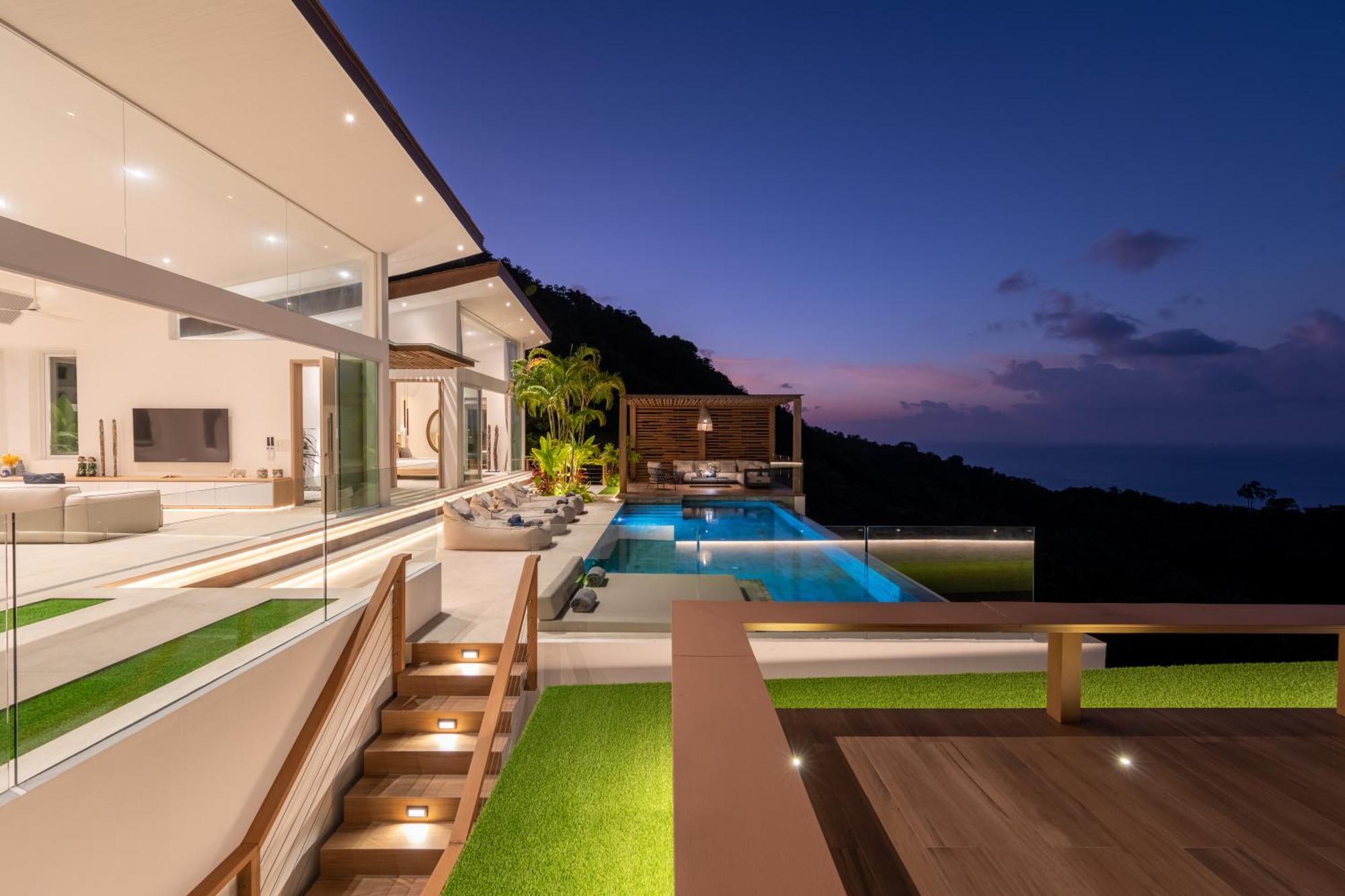 Stunning Tropical Seaview