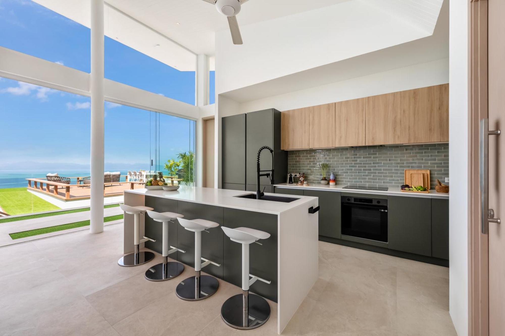 Stunning Tropical Seaview Villa *
