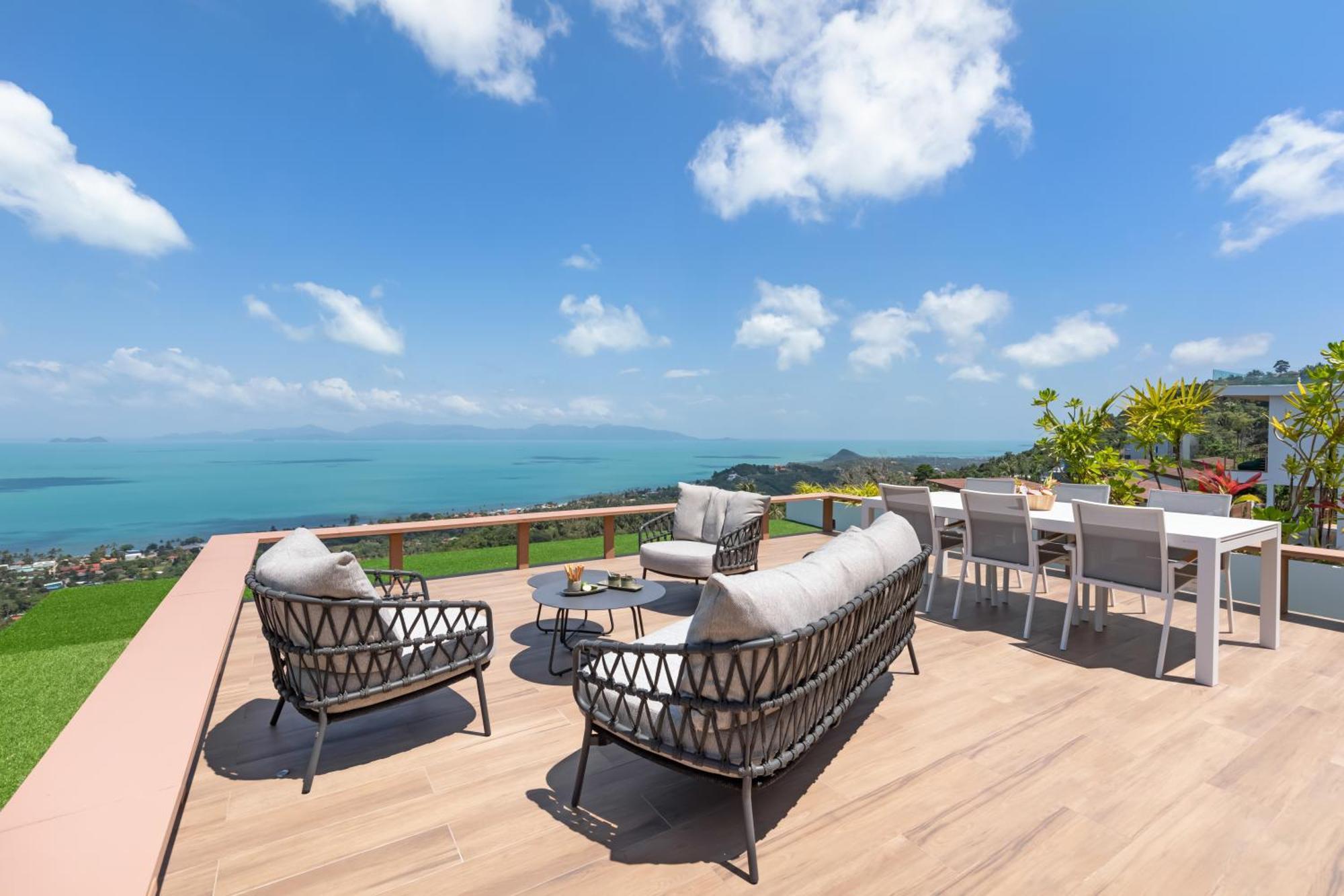 Stunning Tropical Seaview