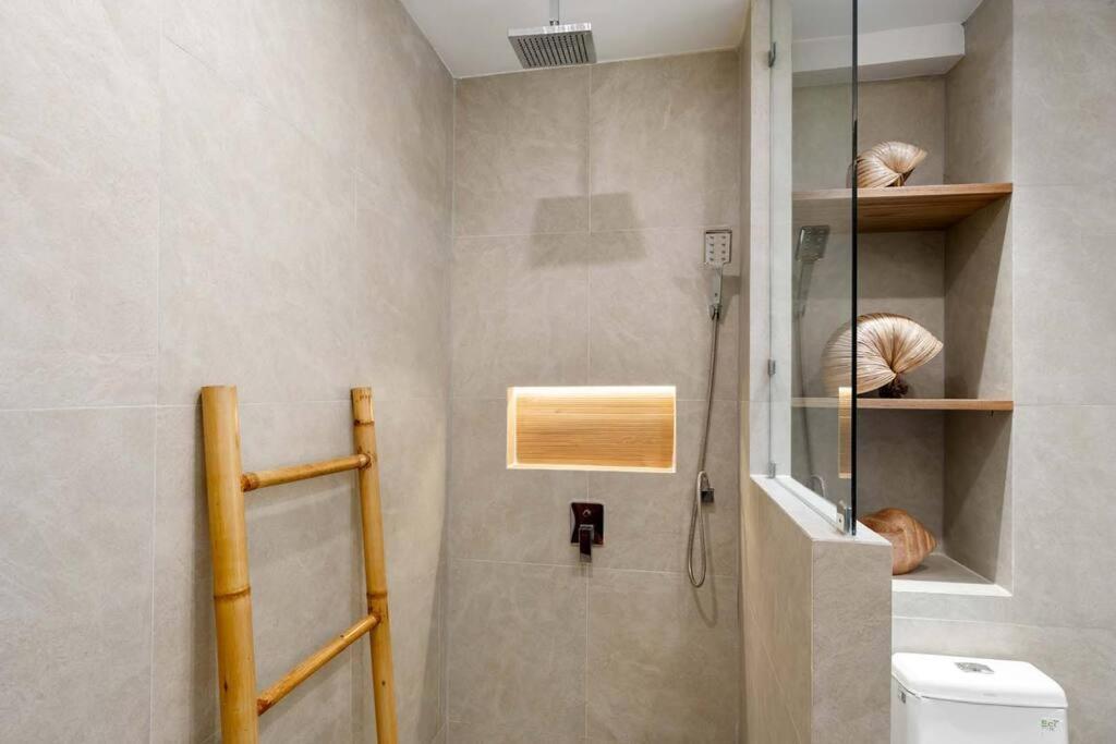 Serene Escape Balcony In Chaweng Kbr20 *