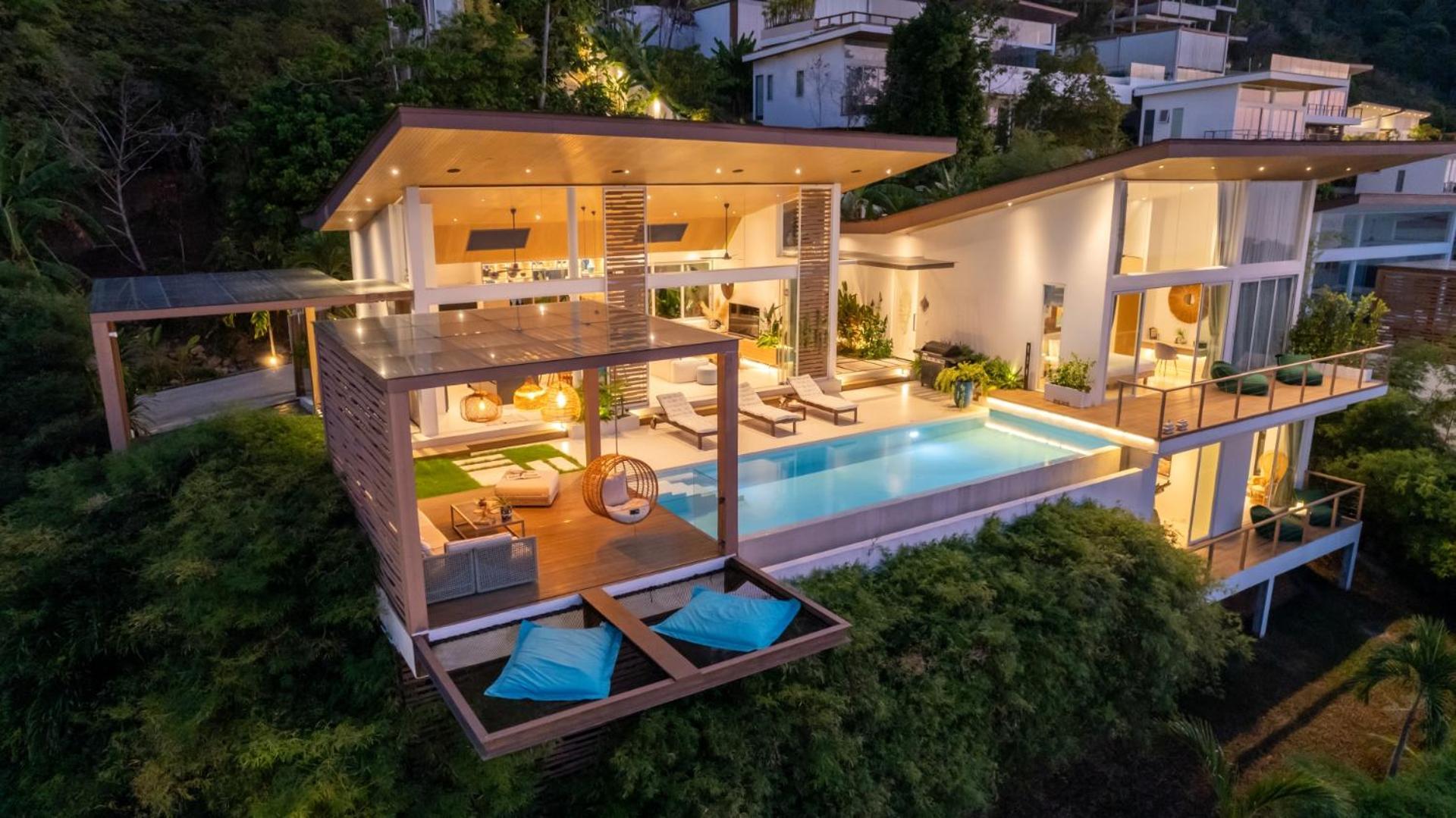Jungle Seaview With Suspended Bed