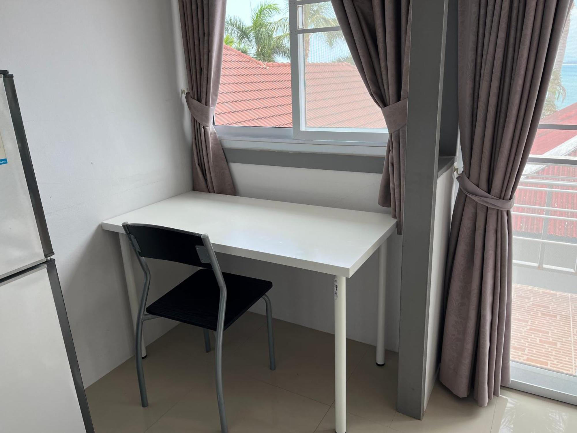 Bann Kanchana Apartment *