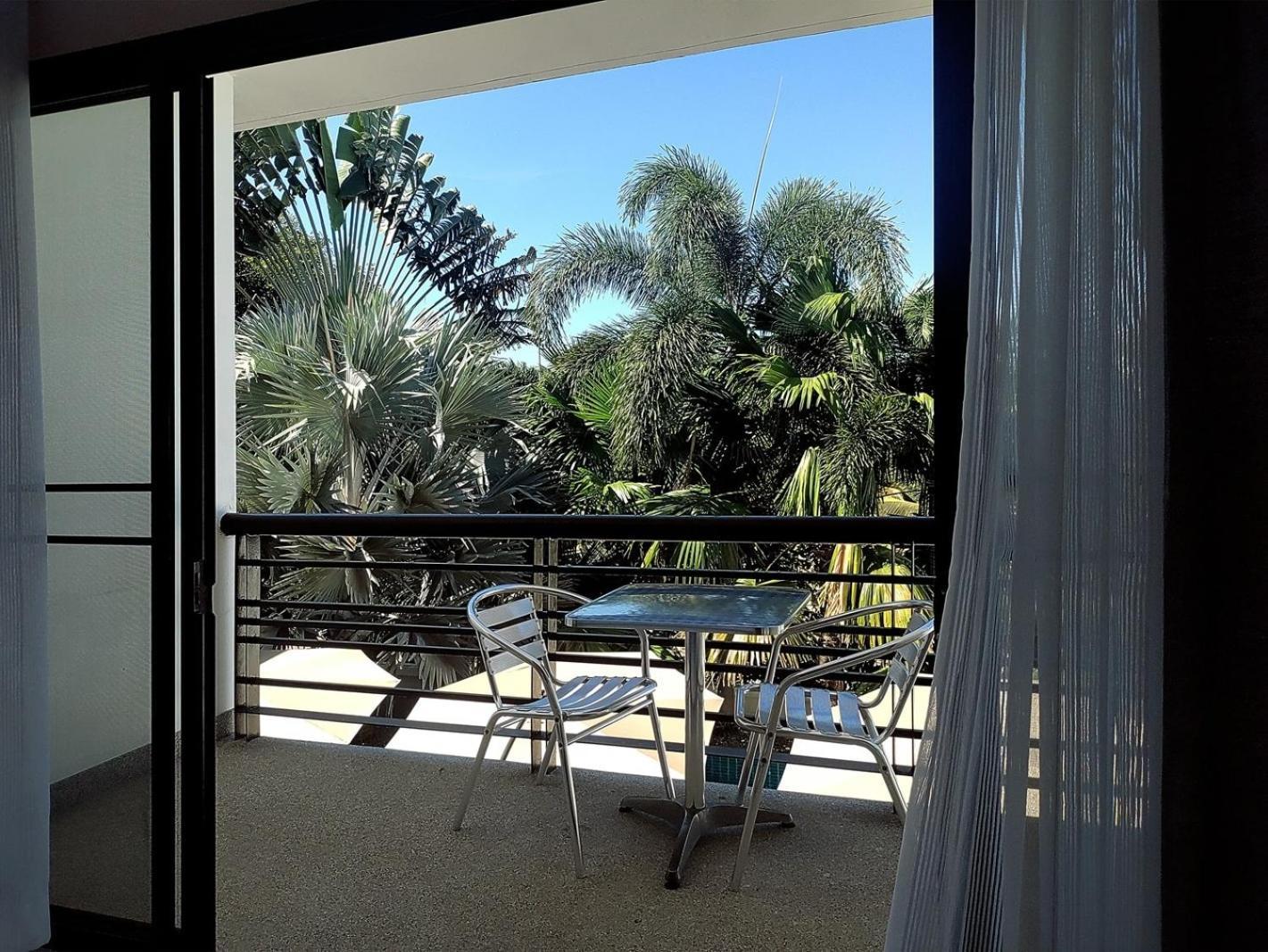 Lunasole Samui Aparthotel