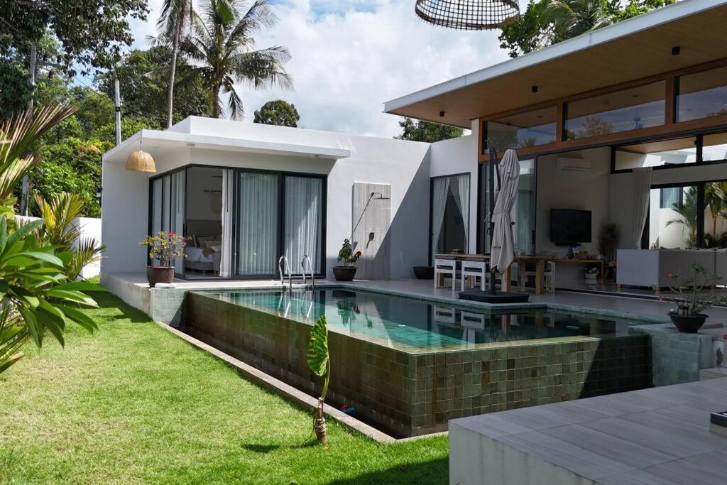 Montes Villa *