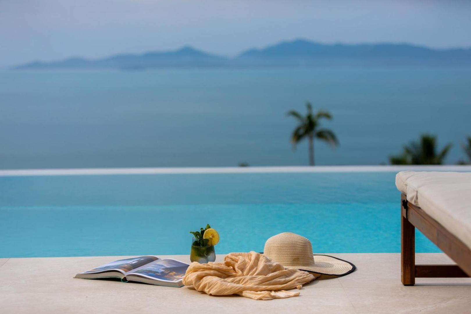 Villa Breathtaking Seaview With Pool