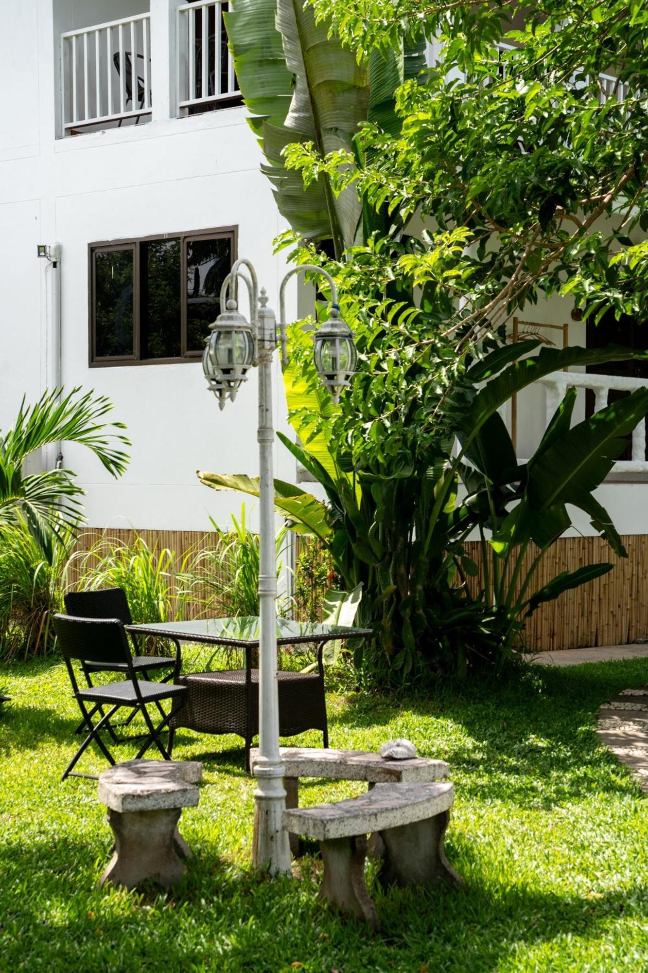 Koh Samui & Restaurant 2*