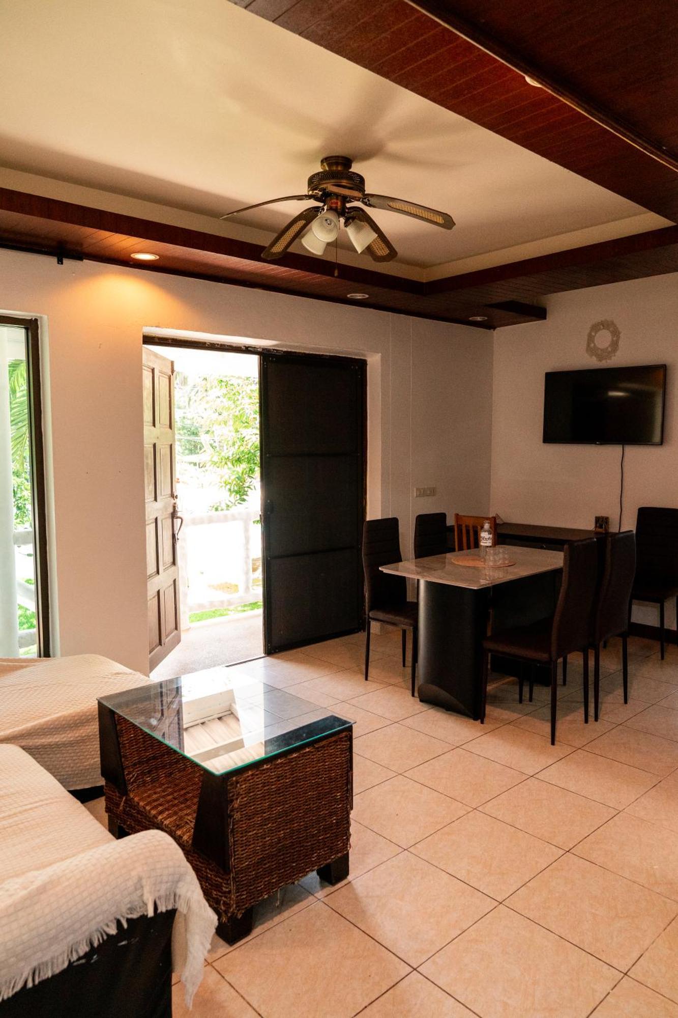 Koh Samui & Restaurant Taling Ngam Beach
