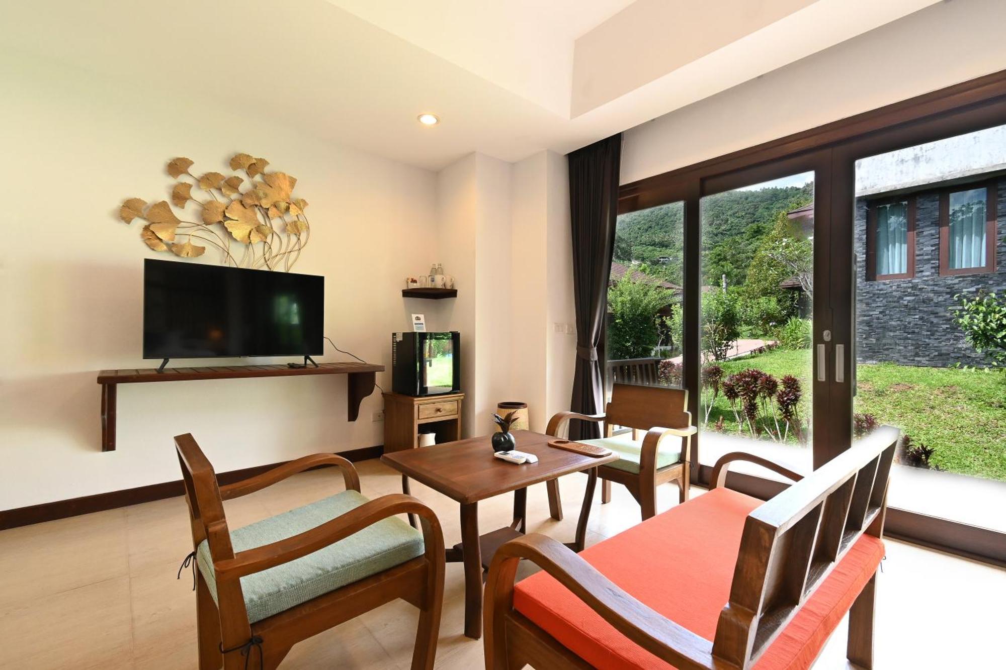 Cascade Tara Hotel Na Mueang