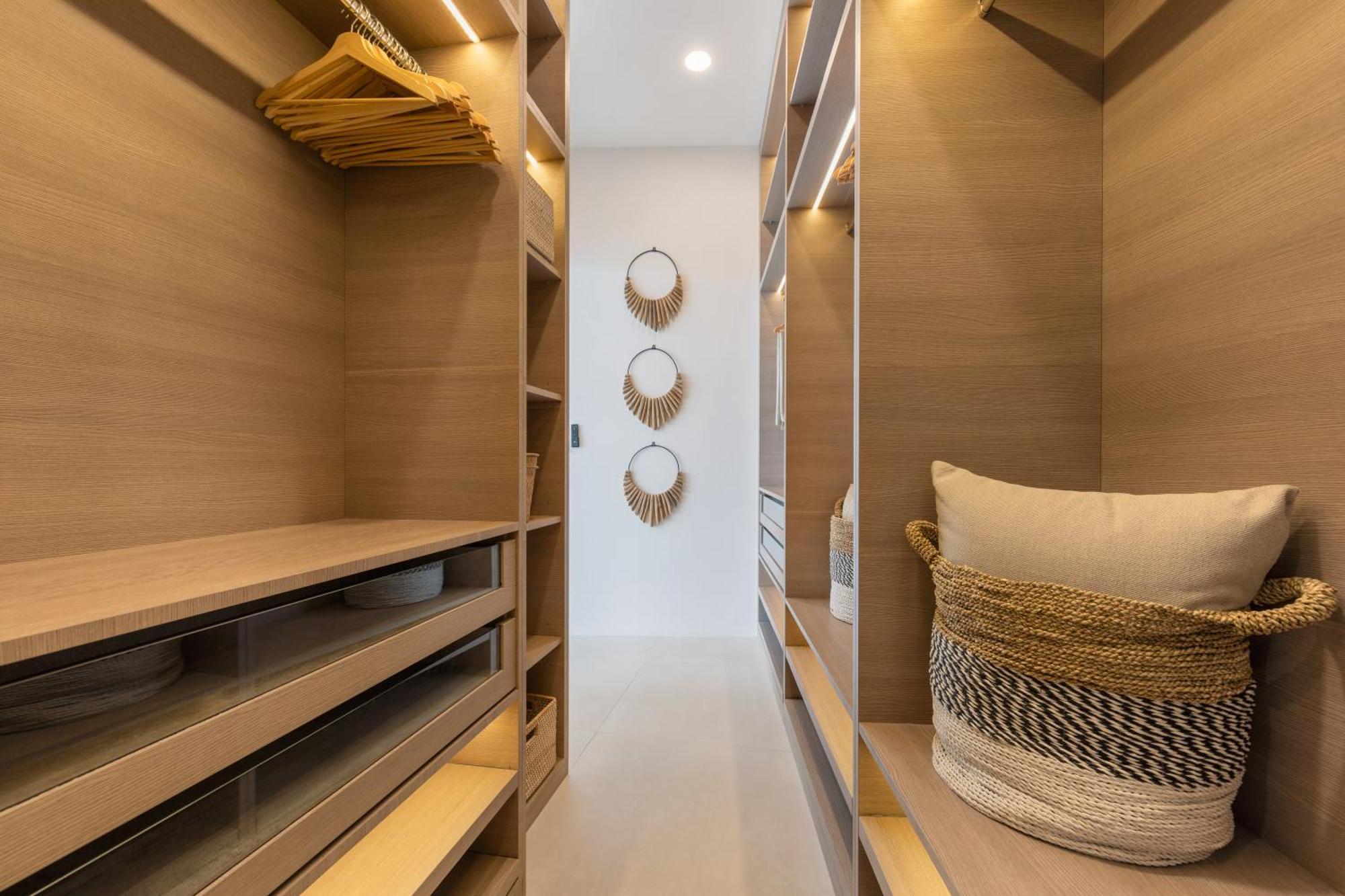Skyline 9 - Spacious & Stylish Luxury Panoramic Seaview With Outdoor Living & Kitchen, Outdoor Cinema, Private Gym, Salt Water Pool With Jacuzzi In Plai Laem * Ko Samui