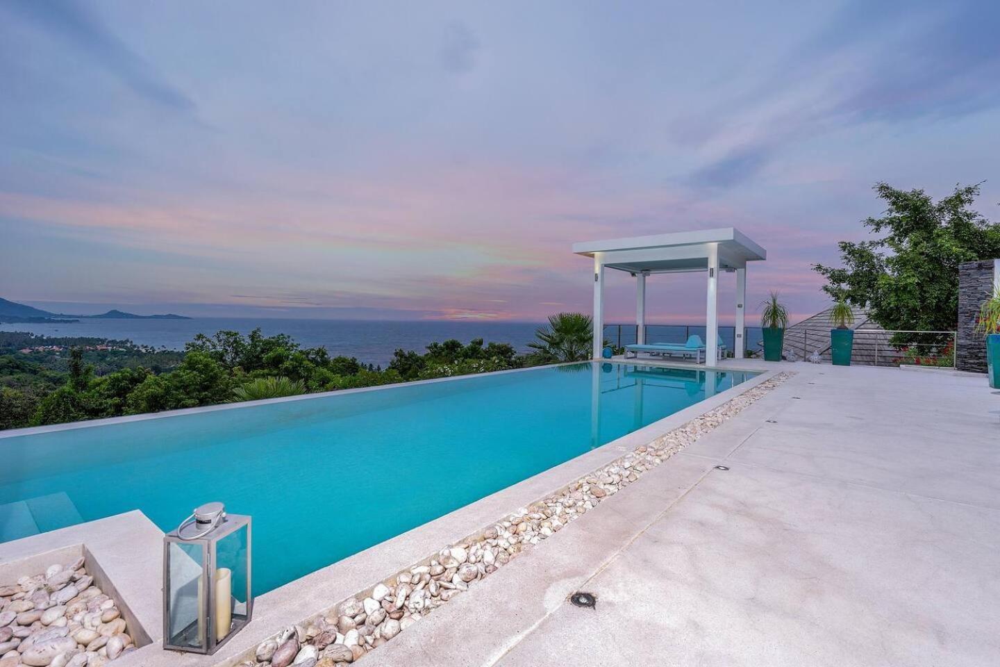 Amazing Sunset View And Near To The Villa Amphoe Koksamui