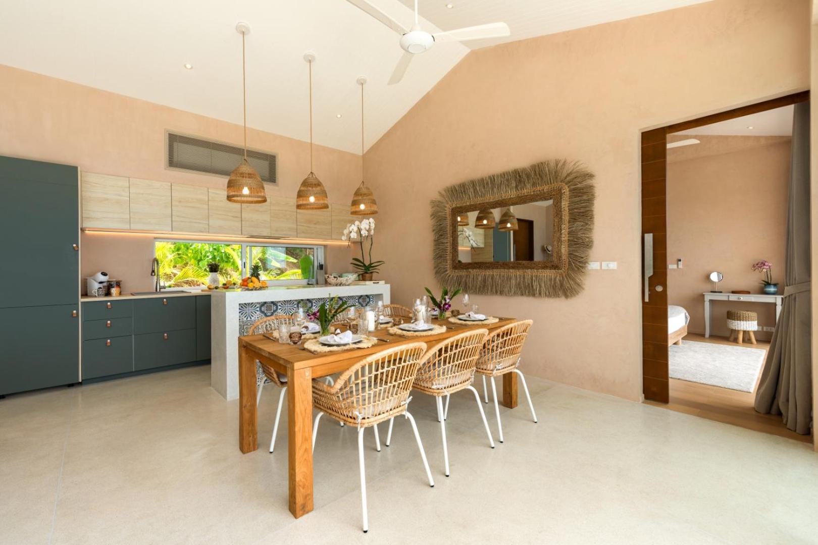 Villa Cozy And Tropical Seaview