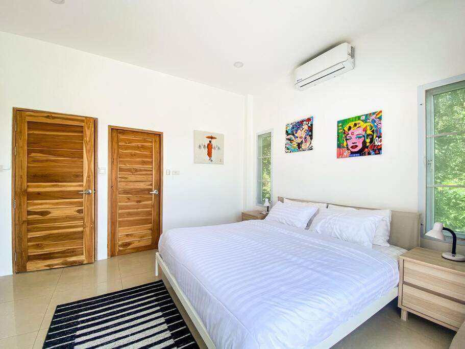 Palmira - Quiet With Sea View Villa