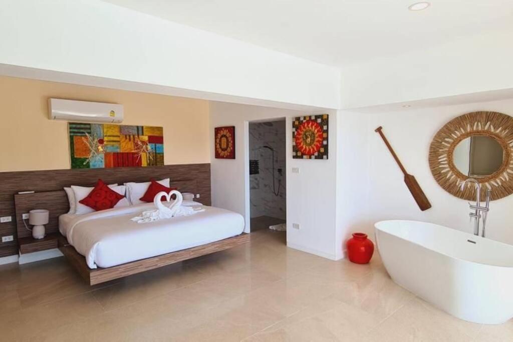 Chokdee - 5 Bedrooms And Amazing Sea View Vila *