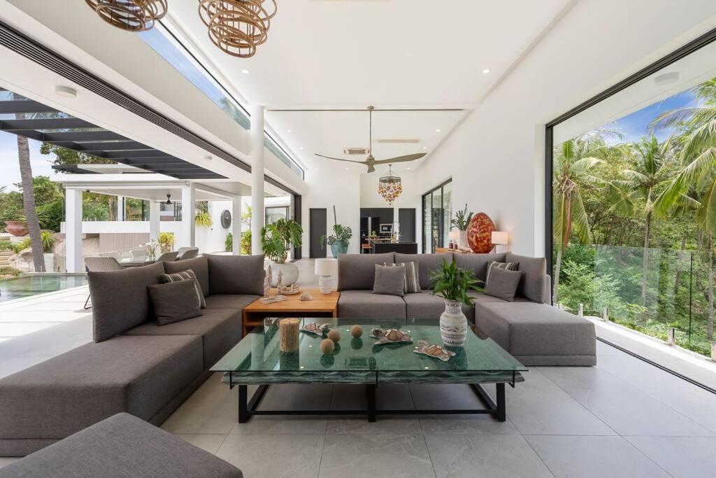 Luxurious Retreat Villa