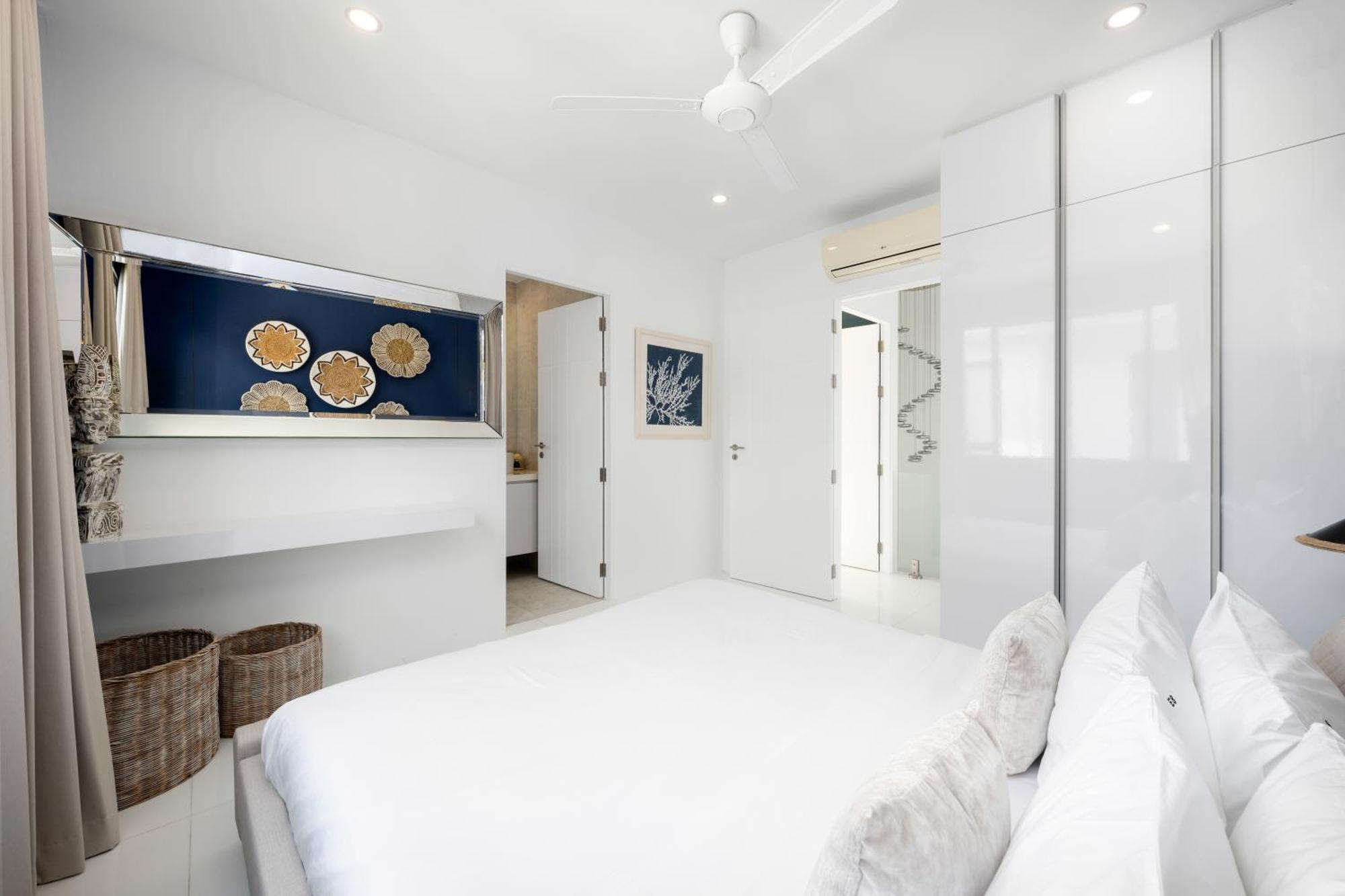 Pousada Beachside Villa: Luxury Bayside Retreat With Sea Views *