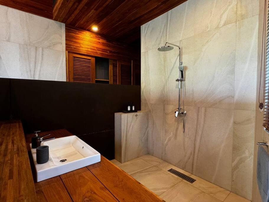 Villa Mangosteen, 10br, 20 Pers *