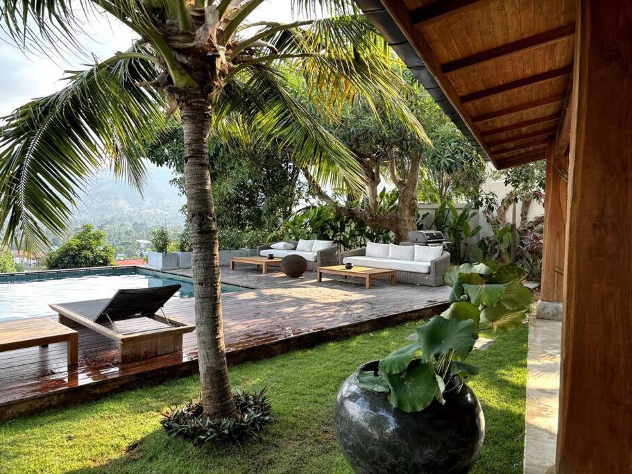 Mangosteen, 10br, 20 Pers Villa