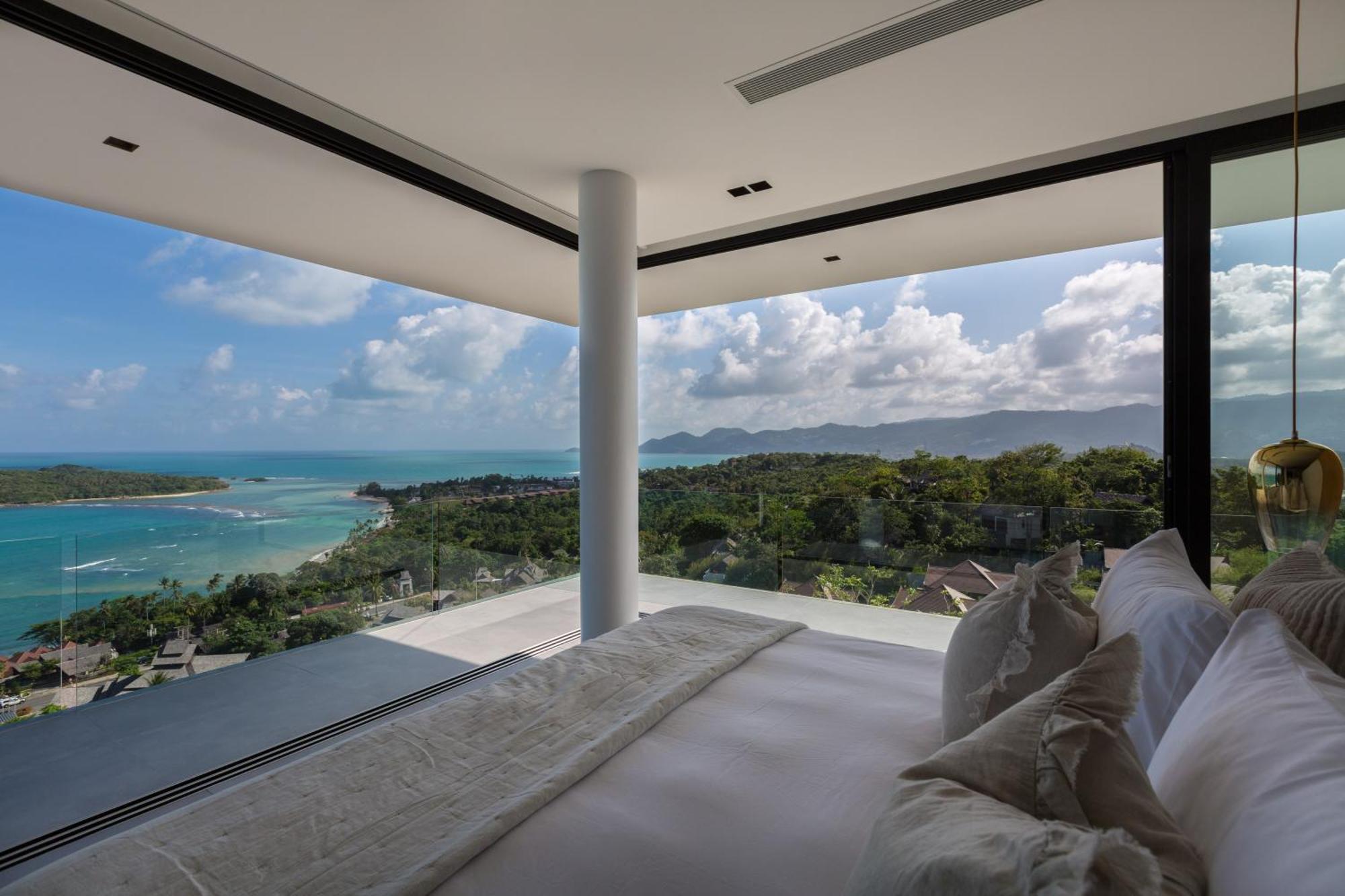 Amylia, Full Service With World-class Seaview *