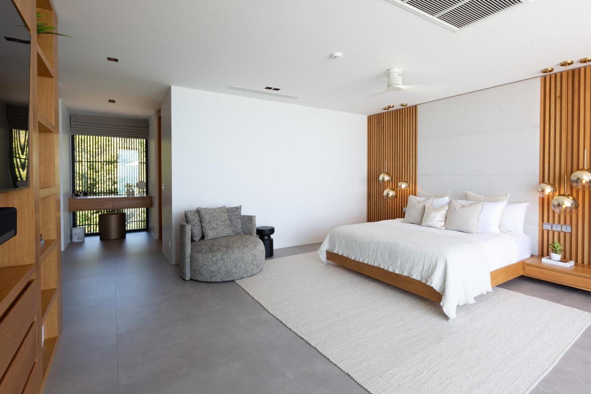 Amylia, Full Service With World-class Seaview Villa