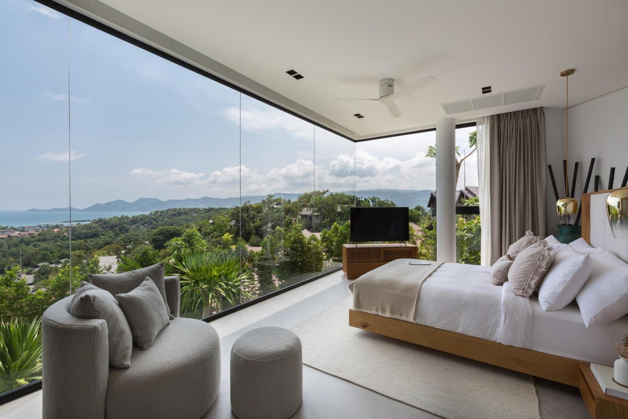 Villa Amylia, Full Service With World-class Seaview