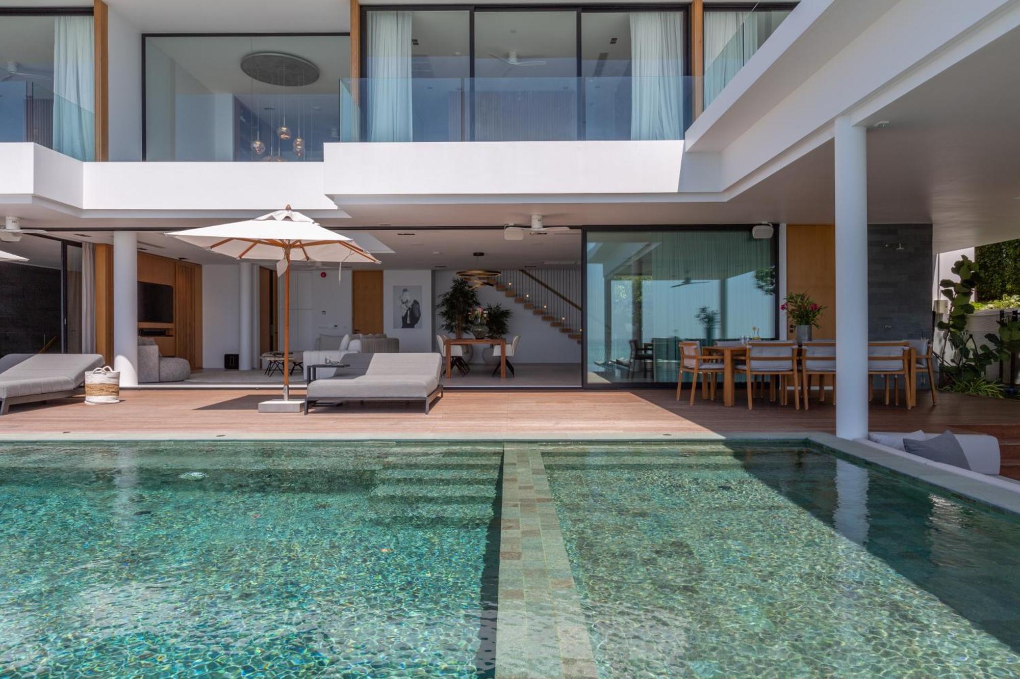 Villa Amylia, Full Service With World-class Seaview