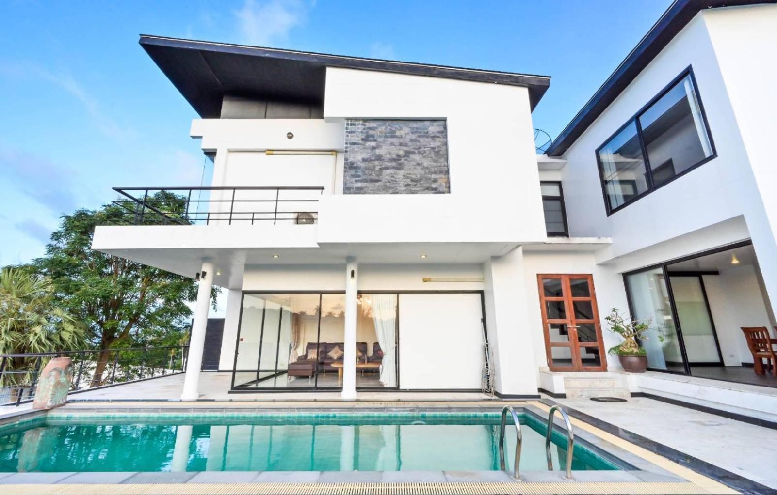 Bangpor Place Seaview Luxurious Villa *