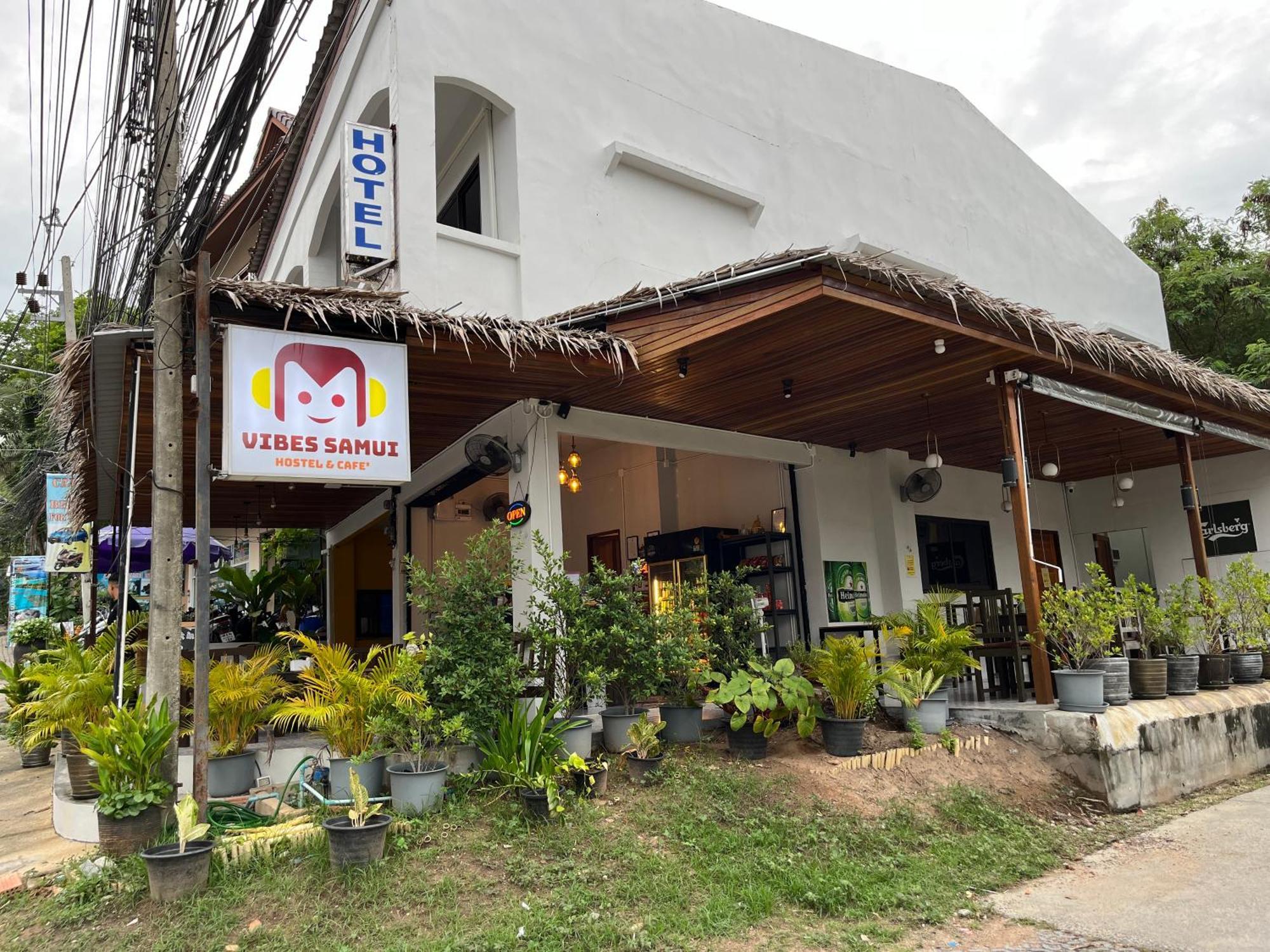 Vibes Samui And Cafe' Hostel *