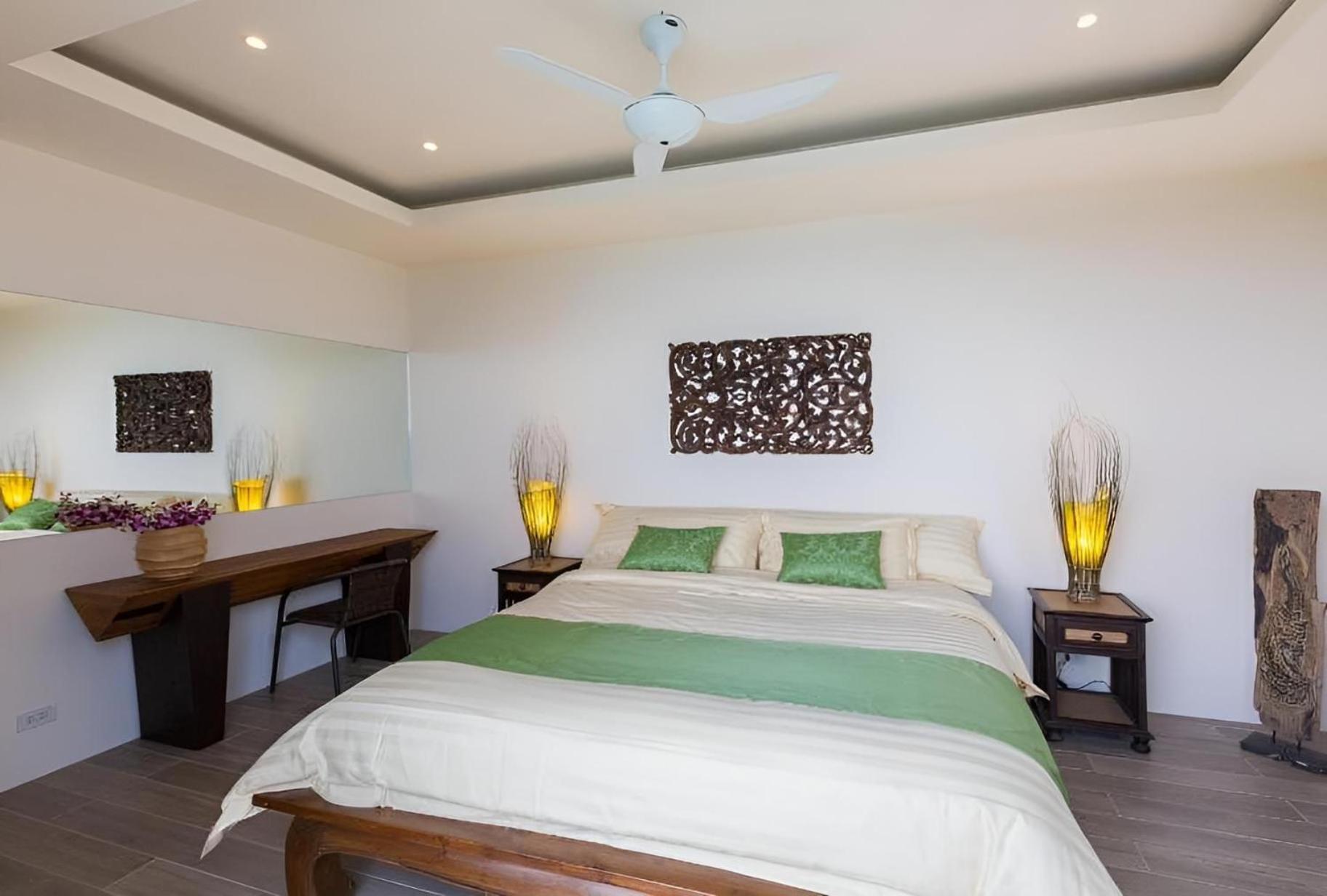 Lora 3br Golden Sunset View