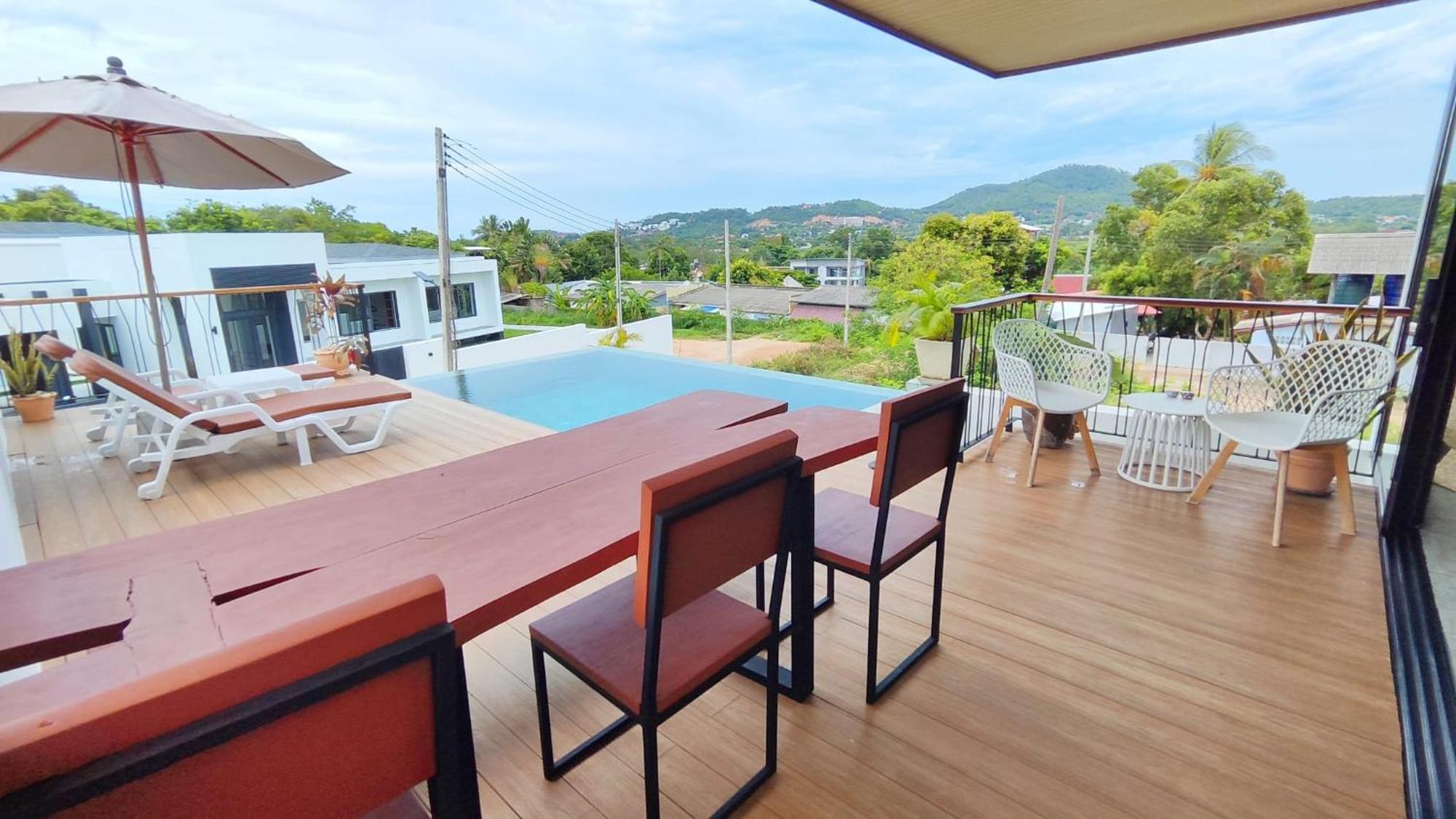 Big Leaf Mountain View Villa