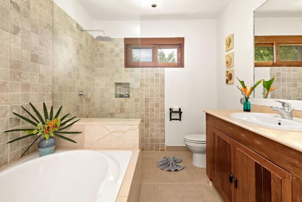 3 Bedroom Leelavadee, Seconds To The Koh Samui
