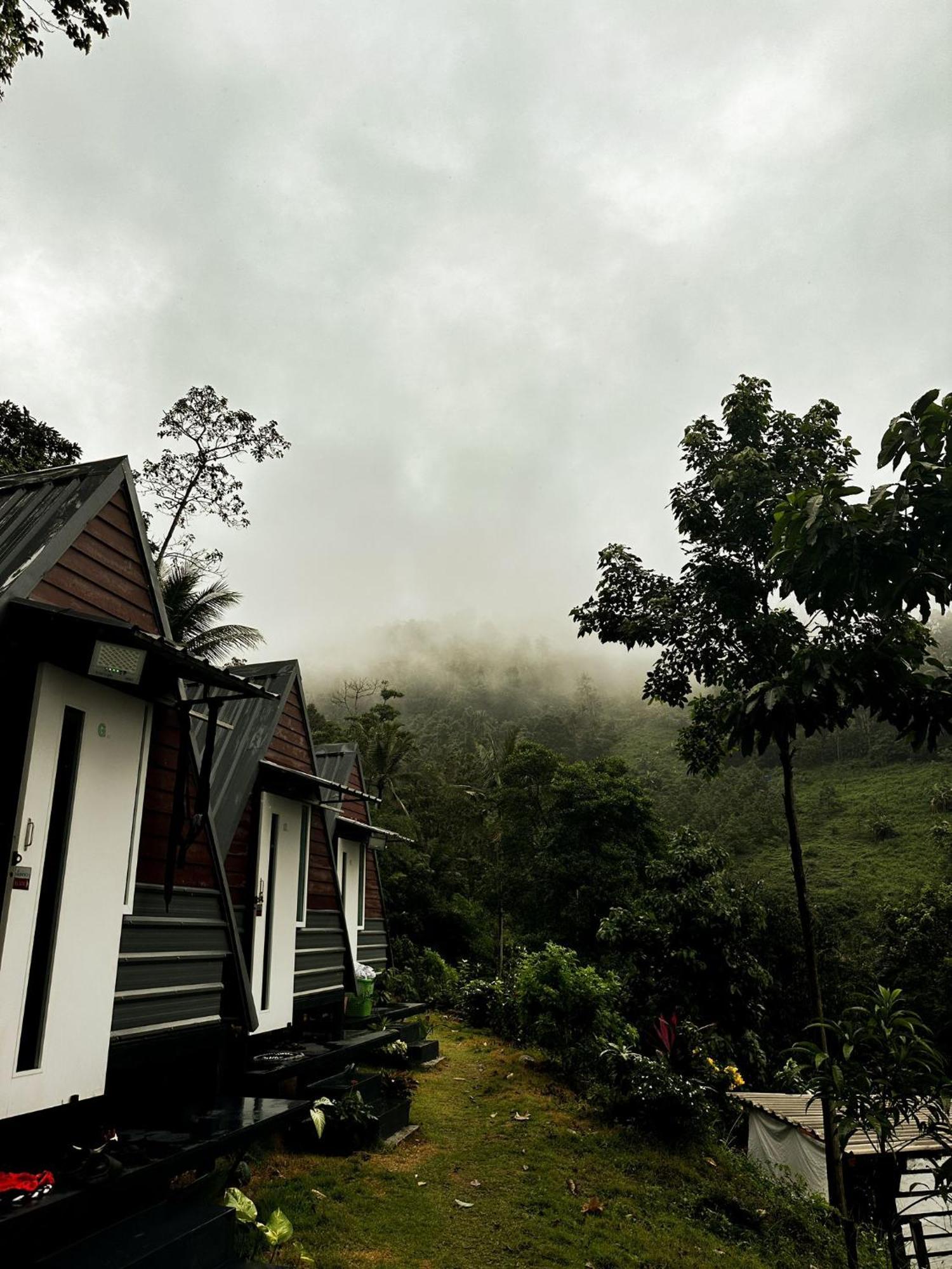 Sz Samui Glamping * Ban Sa Ket