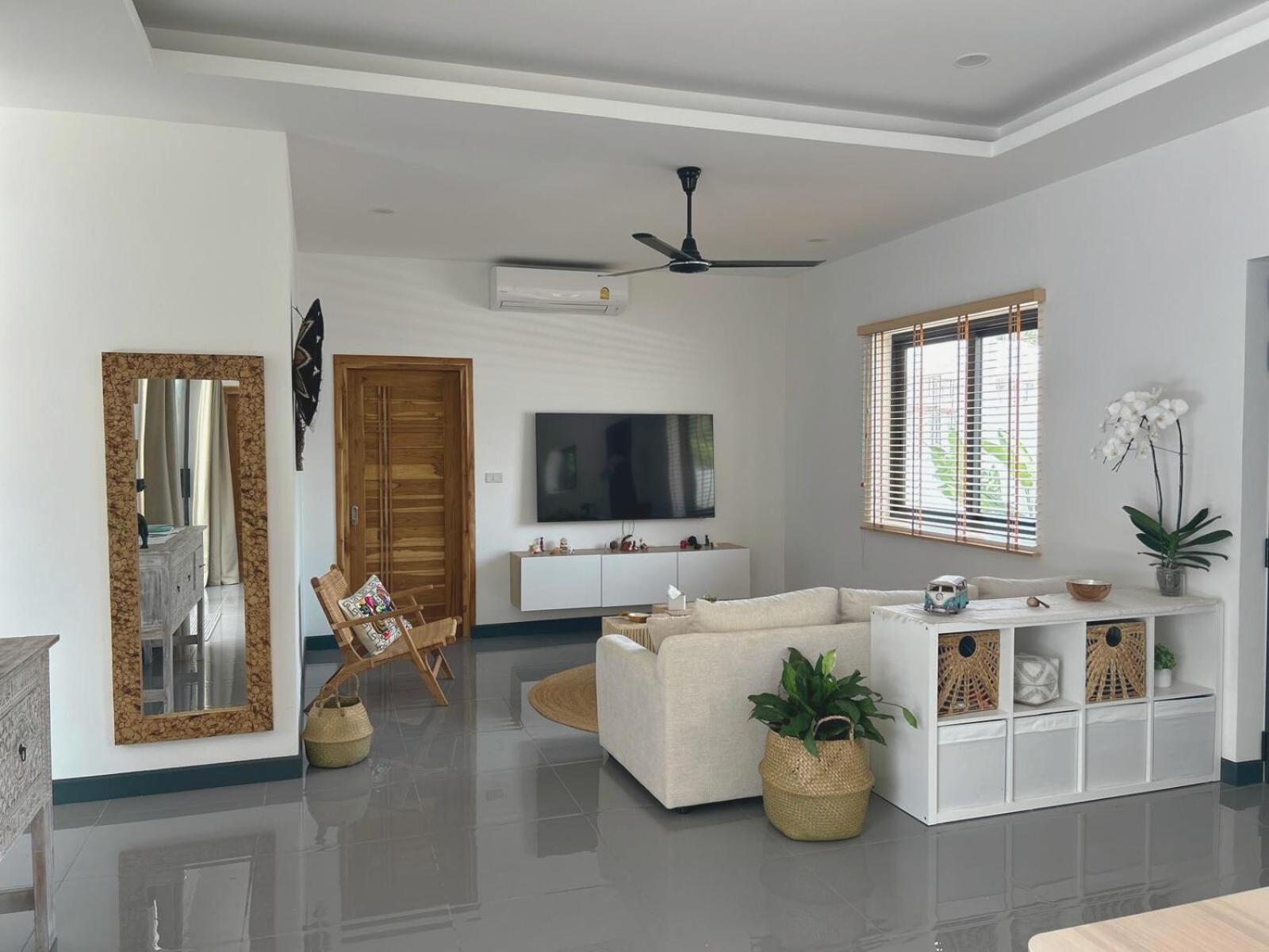 Happiness - Modern And Cozy Villa *