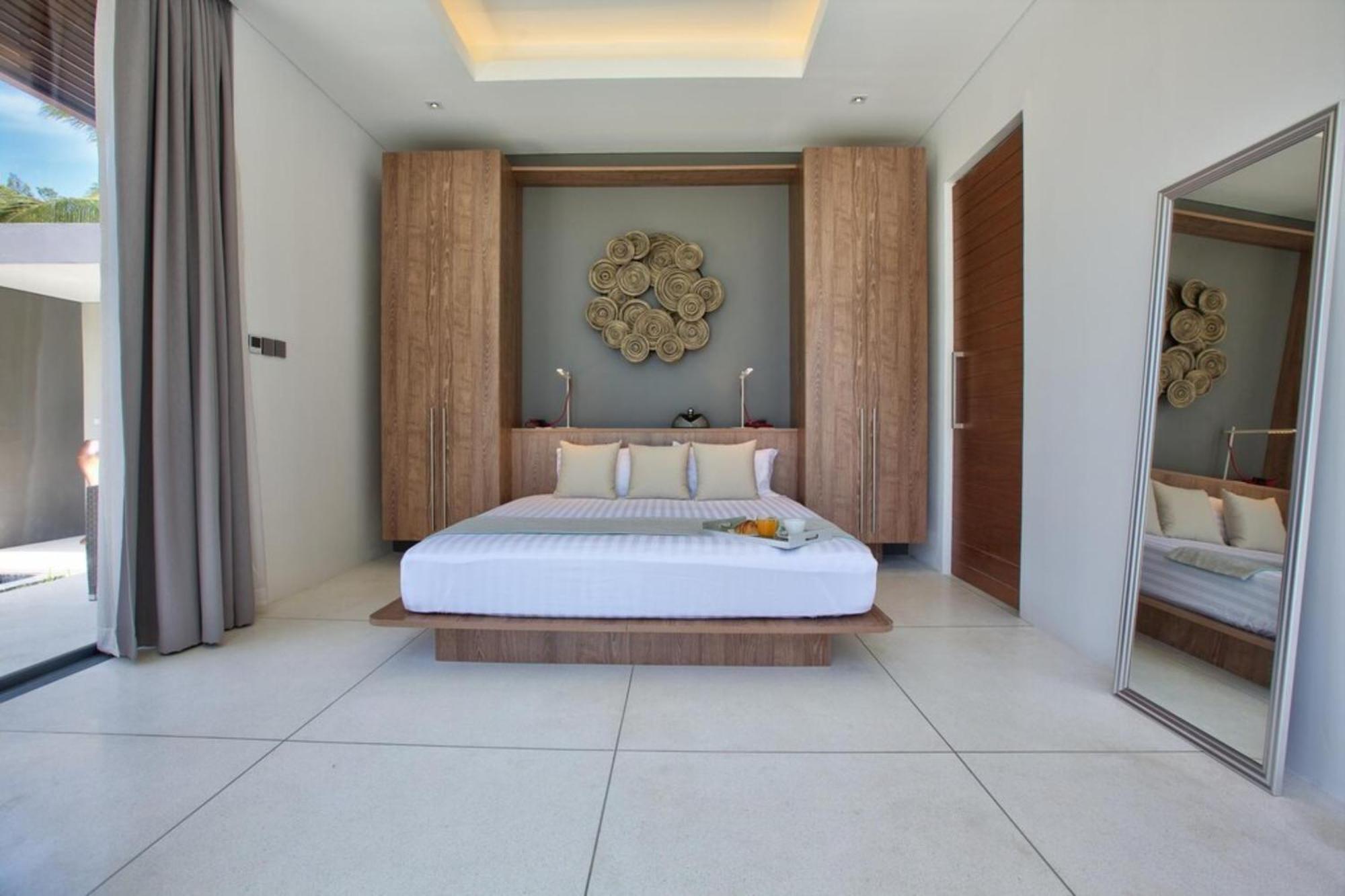 Neung - Modern Beachfront Near Bang Por