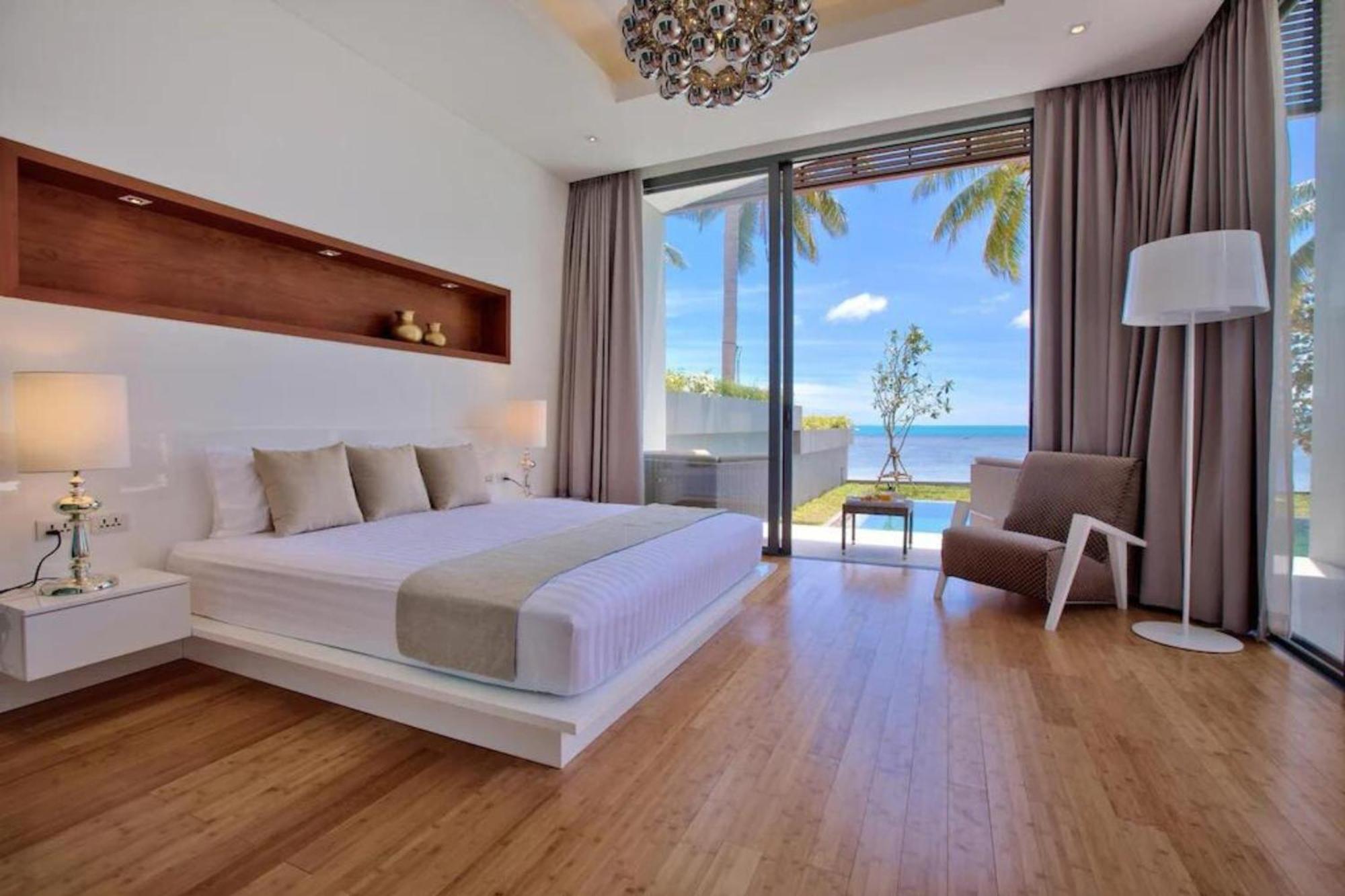 Neung - Modern Beachfront Near Bang Por Villa *