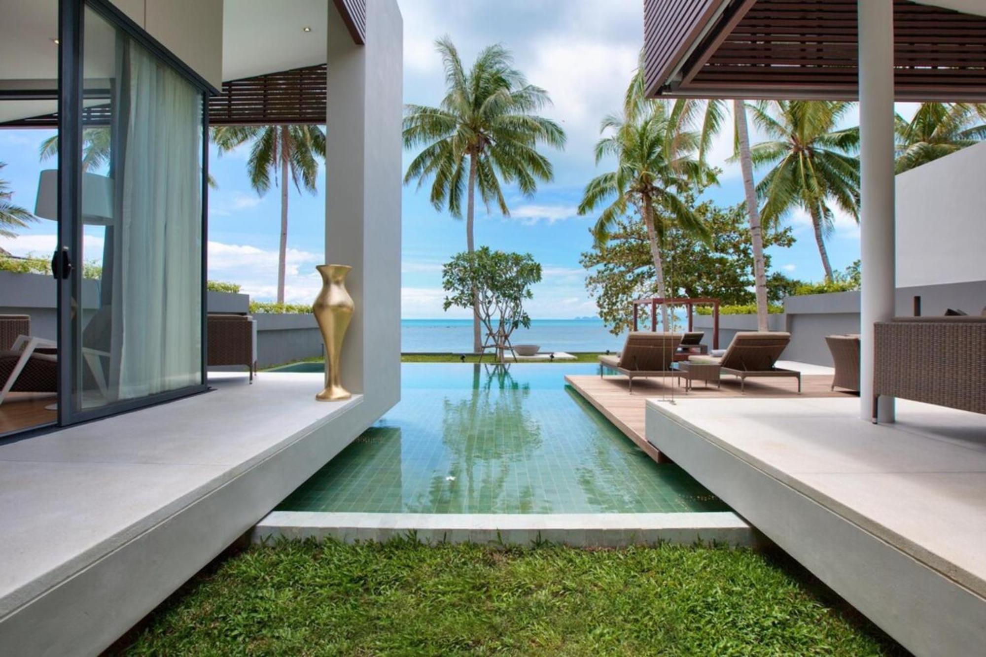 Villa Neung - Modern Beachfront Near Bang Por