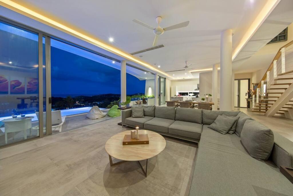 Luxury Pool 3 Bedrooms Near Wat Plailaem