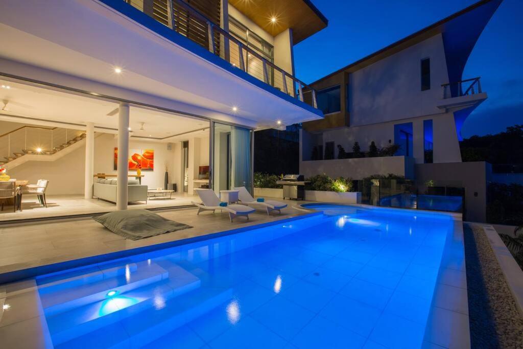 Luxury Pool 3 Bedrooms Near Wat Plailaem Villa Koh Samui