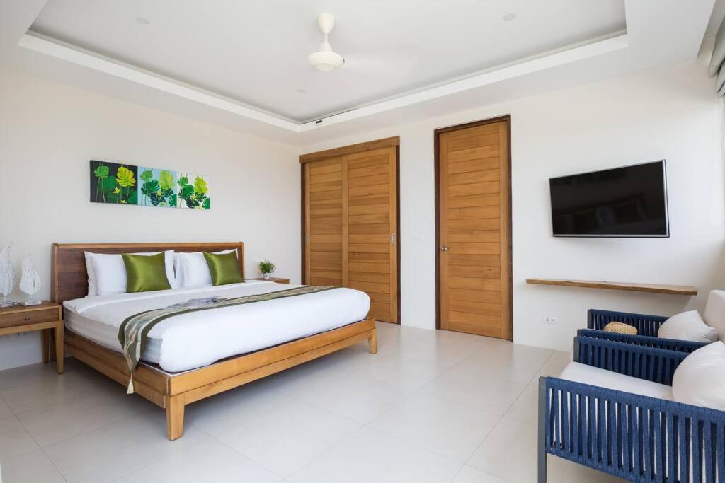 Luxury Pool 3 Bedrooms Near Wat Plailaem Villa Koh Samui