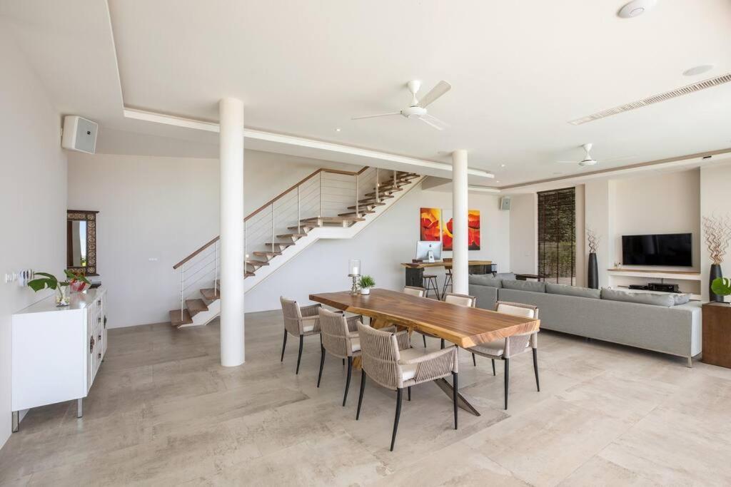 Luxury Pool 3 Bedrooms Near Wat Plailaem Villa Koh Samui