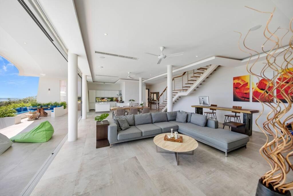 Luxury Pool 3 Bedrooms Near Wat Plailaem